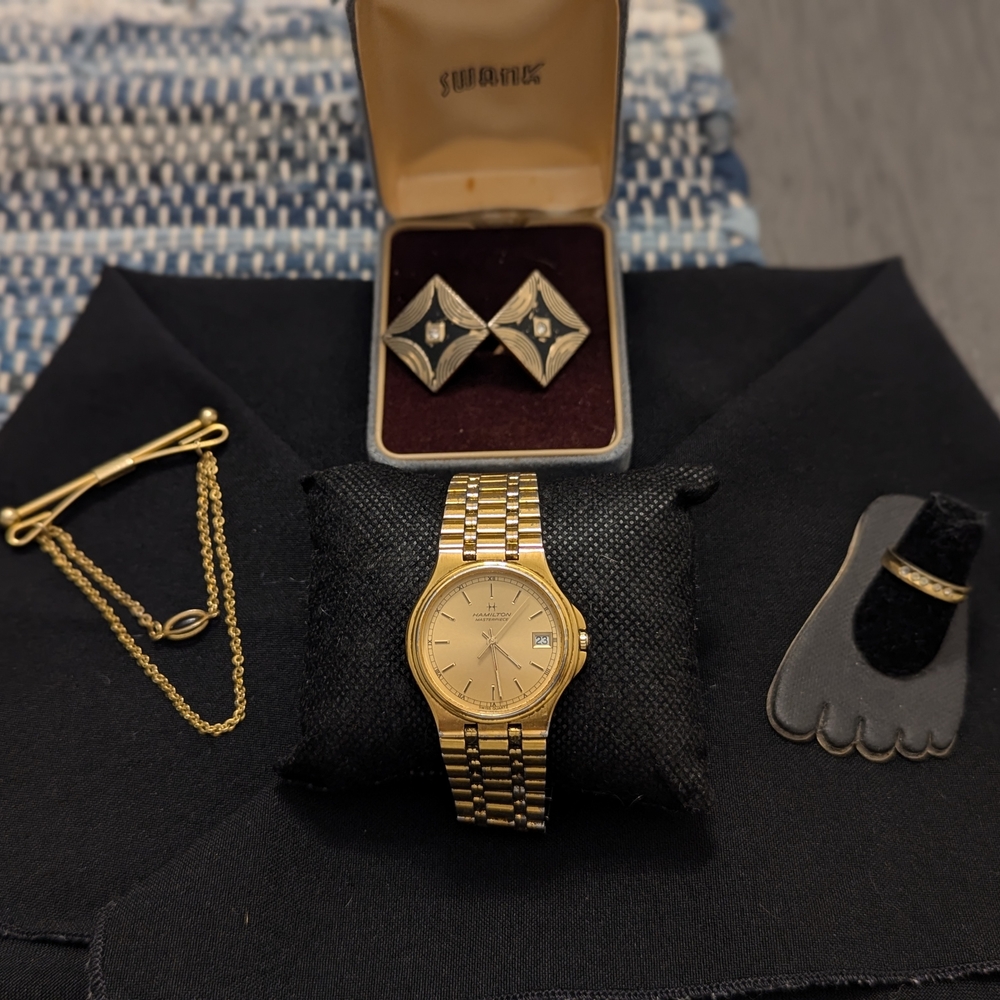 🍃Vintage "Men's 4 piece lot"Hamilton Masterpiece Watch works perfectly 🍃